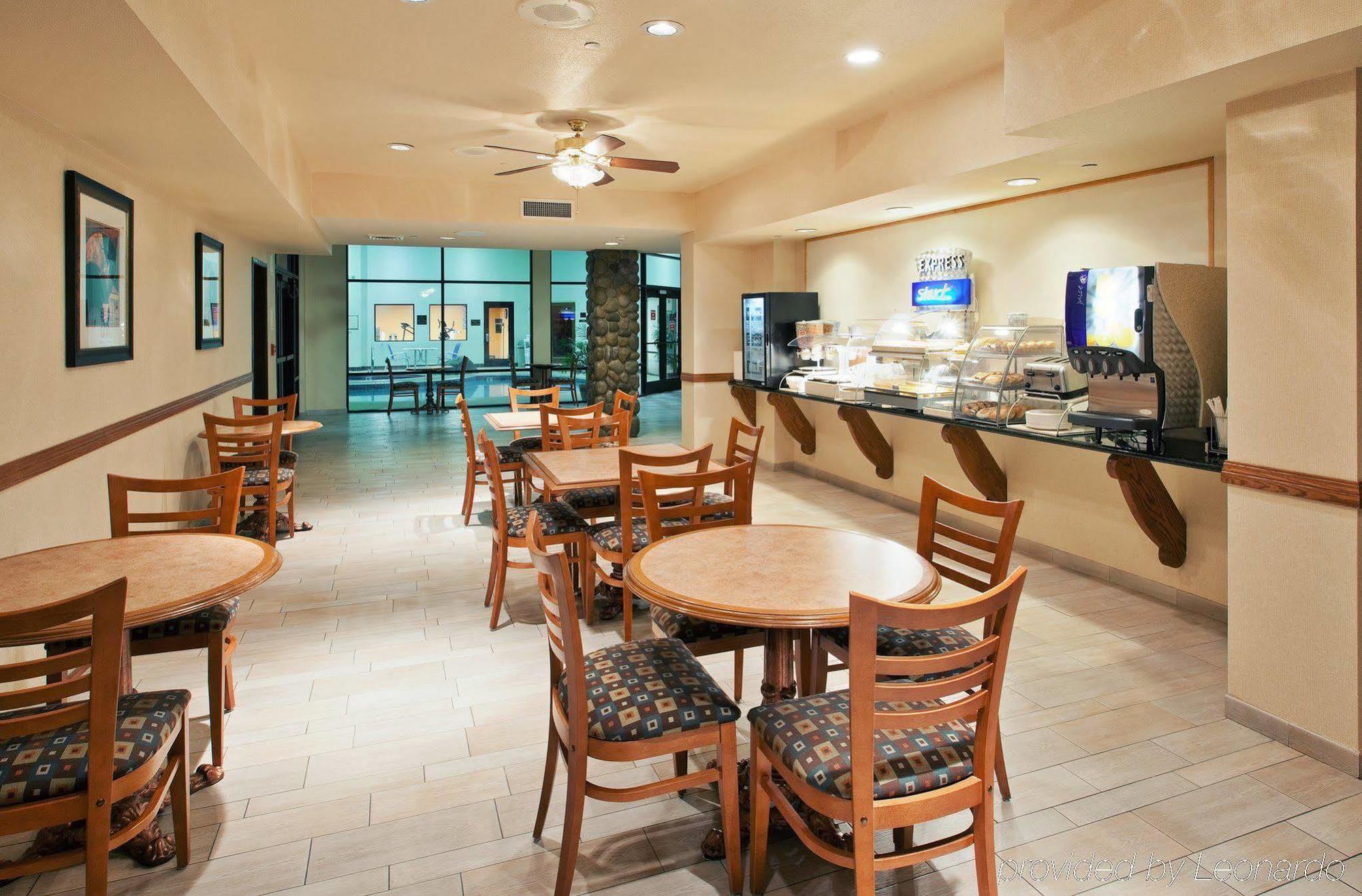 Holiday Inn Express Fallon By Ihg Ресторан фото