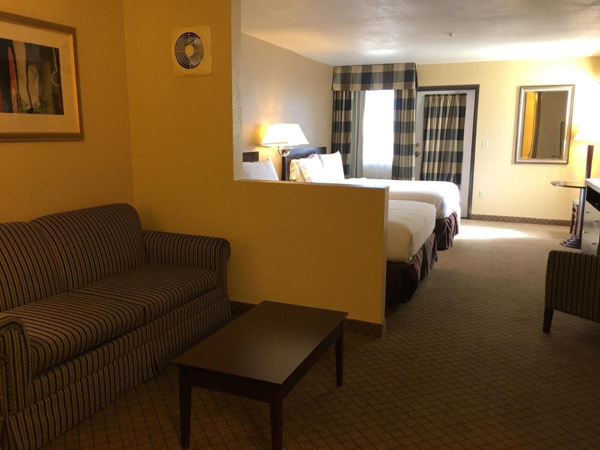 Holiday Inn Express Fallon By Ihg Екстер'єр фото